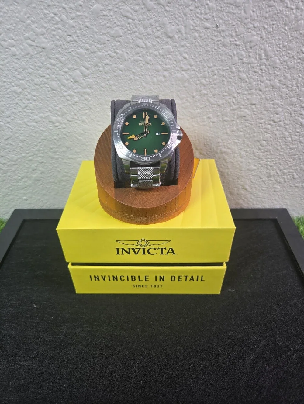 Invicta Speedway 49100 Men’s 46mm Green Dial Steel Quartz Watch 50M